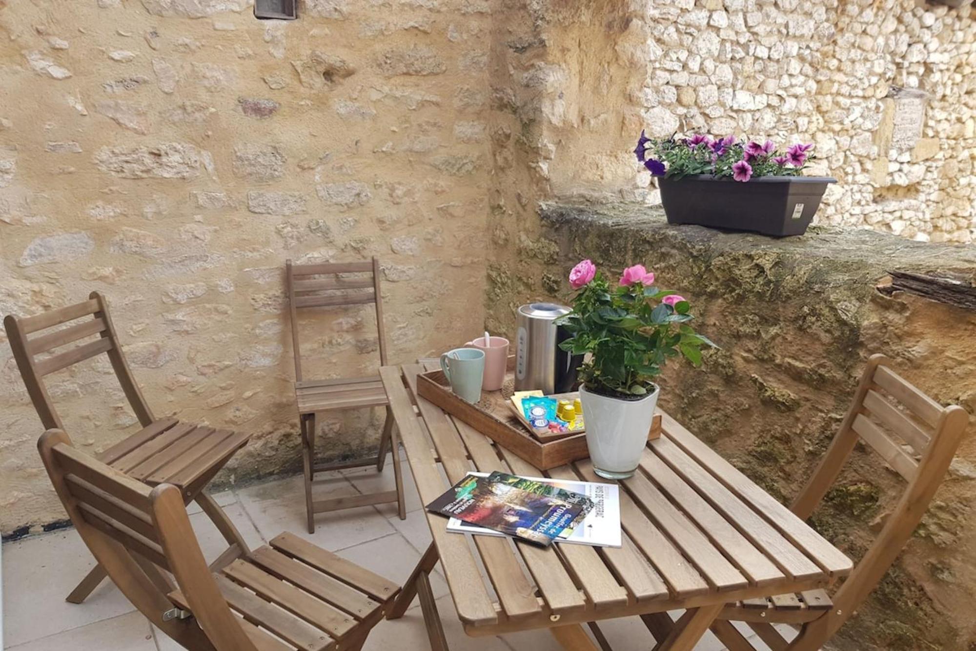 Monpazier Situation Ideale Lumineux Terrasse Exterior photo
